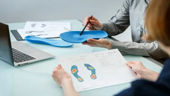 Analyse der Fußdruckmessung und individuelle Einlagenversorgung bei Bader Orthopädieschuhtechnik Hersbruck